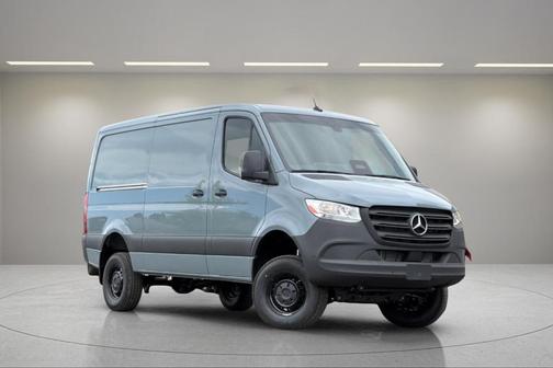 2025 Mercedes-Benz Sprinter 2500 Standard Roof