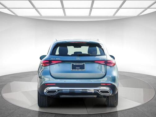 Silver Metallic 2026 Mercedes-Benz GLC 300 Base 4MATIC