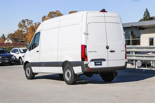 2024 Mercedes-Benz Sprinter 2500 144 WB