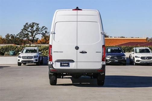 2024 Mercedes-Benz Sprinter 2500 144 WB