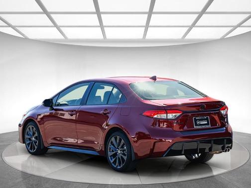 Pearl 2026 Toyota Corolla SE
