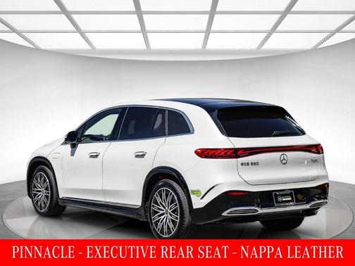 MANUFAKTUR Diamond White Metallic 2023 Mercedes-Benz EQS 580 Base 4MATIC