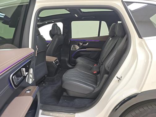MANUFAKTUR Diamond White Metallic 2023 Mercedes-Benz EQS 580 Base 4MATIC