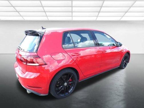 2021 Volkswagen Golf GTI 2.0T SE