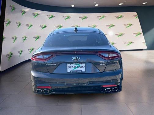 2018 Kia Stinger GT1