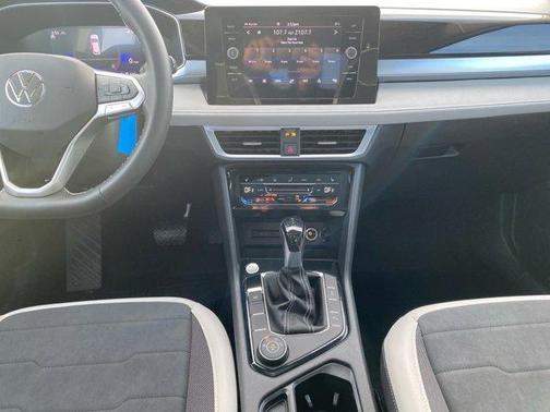 2026 Volkswagen Taos SE