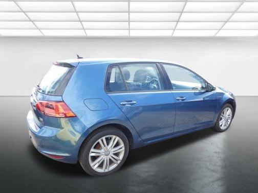 2015 Volkswagen Golf TDI SE 4-Door