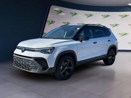 2025 Volkswagen Taos 1.5T SE Black