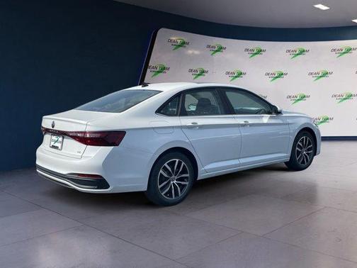 2026 Volkswagen Jetta 1.8T SE