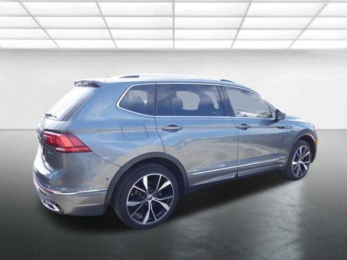 2022 Volkswagen Tiguan 2.0T SEL R-Line