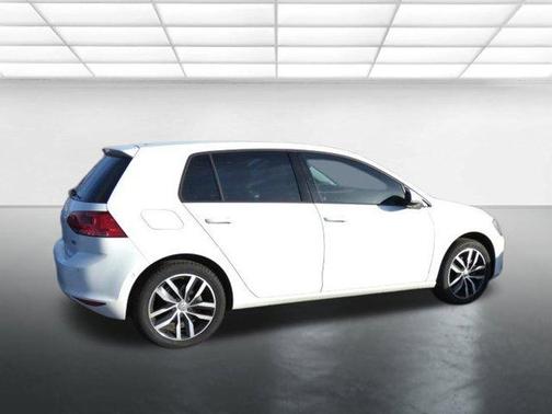 2016 Volkswagen Golf TSI SE 4-Door