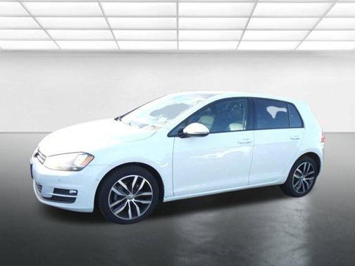 2016 Volkswagen Golf TSI SE 4-Door