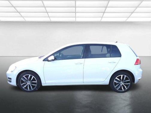 2016 Volkswagen Golf TSI SE 4-Door