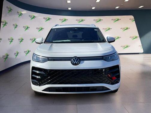 2026 Volkswagen Tiguan 2.0T SEL