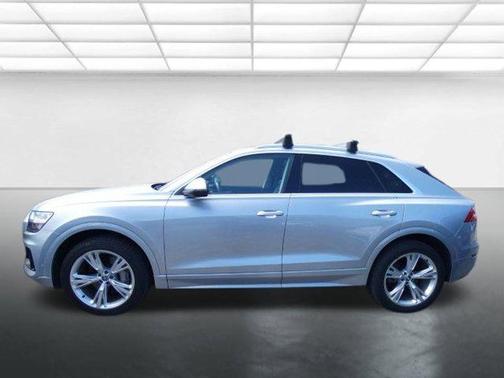 2019 Audi Q8 Premium Plus