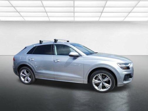 2019 Audi Q8 Premium Plus