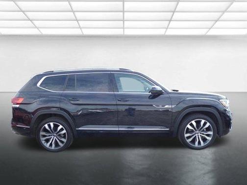 2022 Volkswagen Atlas 3.6L SEL Premium R-Line