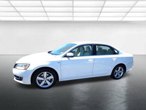 2015 Volkswagen Passat 1.8T Limited Edition