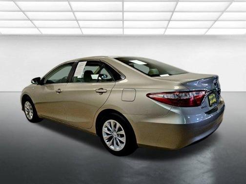 2017 Toyota Camry Hybrid LE