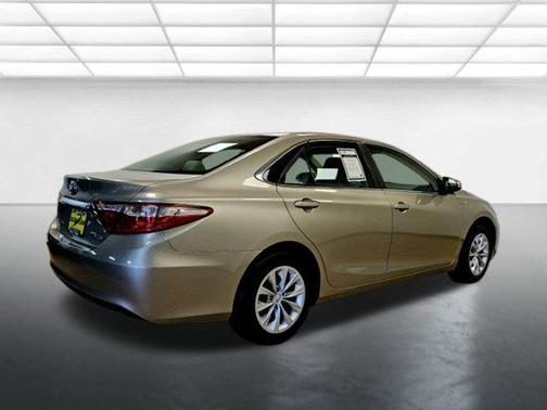 2017 Toyota Camry Hybrid LE