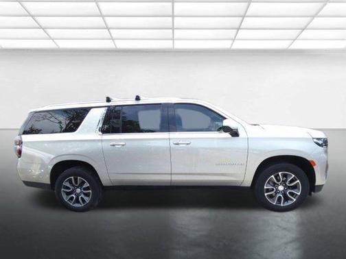 2022 Chevrolet Suburban LS
