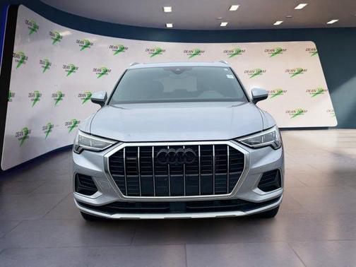 2022 Audi Q3 40 Premium