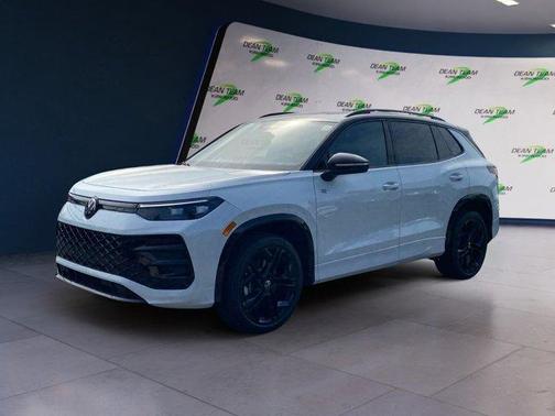 2025 Volkswagen Tiguan 2.0T SE R-Line Black