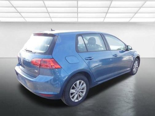 2017 Volkswagen Golf TSI S 4-Door