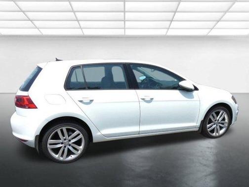 2015 Volkswagen Golf TDI SE 4-Door