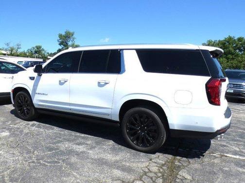 2024 GMC Yukon XL Denali