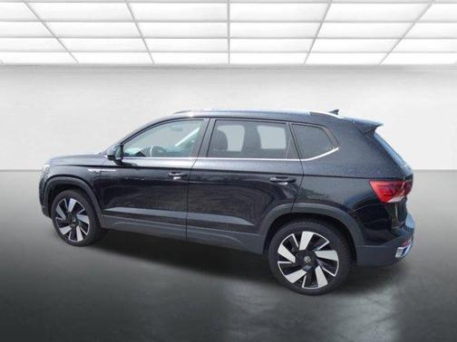 2024 Volkswagen Taos 1.5T SEL