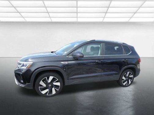 2024 Volkswagen Taos 1.5T SEL