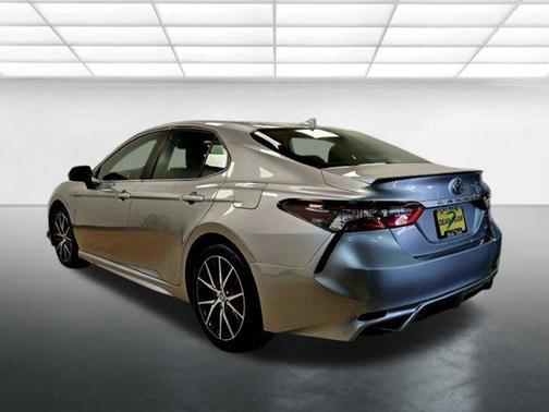 2022 Toyota Camry SE Nightshade