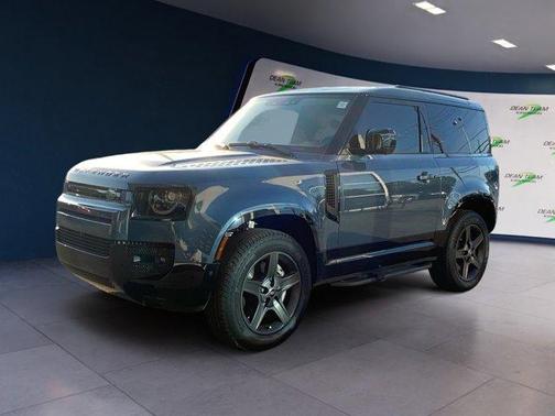 2025 Land Rover Defender P400 X-Dynamic SE