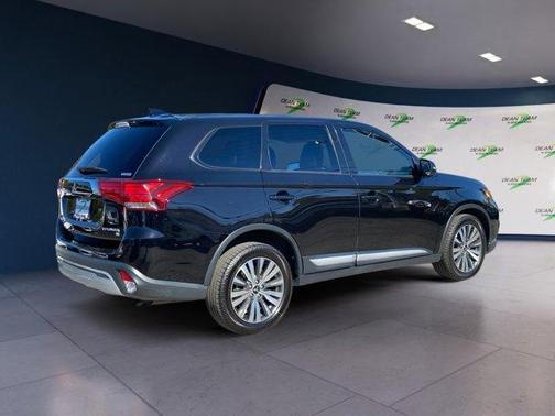 2019 Mitsubishi Outlander SE