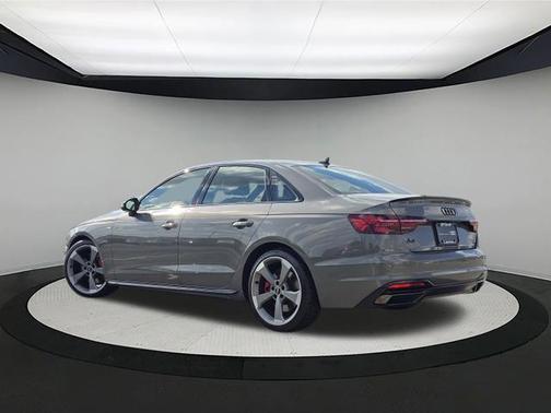 2023 Audi A4 45 S line Premium Plus