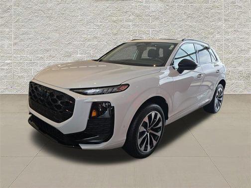 Arkona White 2026 Audi Q3 TFSI quattro S tronic