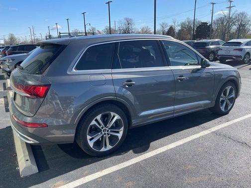2022 Audi Q7 55 Prestige