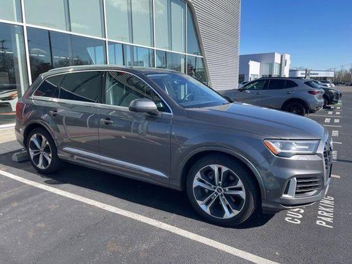 2022 Audi Q7 55 Prestige