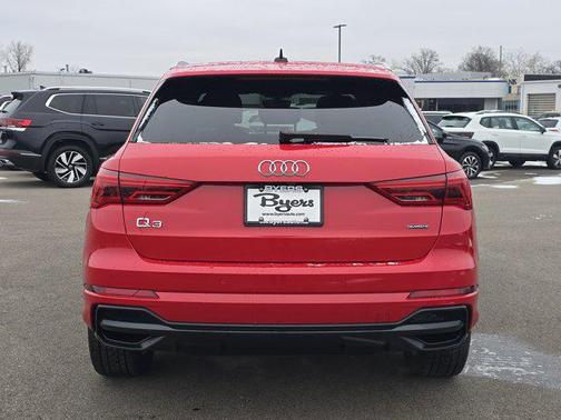 2022 Audi Q3 45 S line Premium