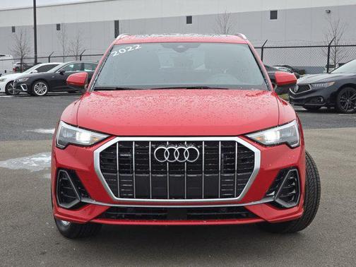 2022 Audi Q3 45 S line Premium
