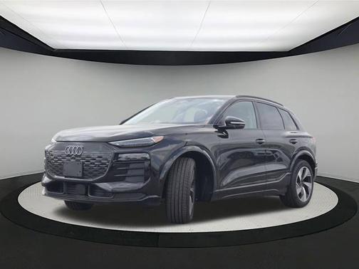2025 Audi Q6 e-tron Prestige quattro