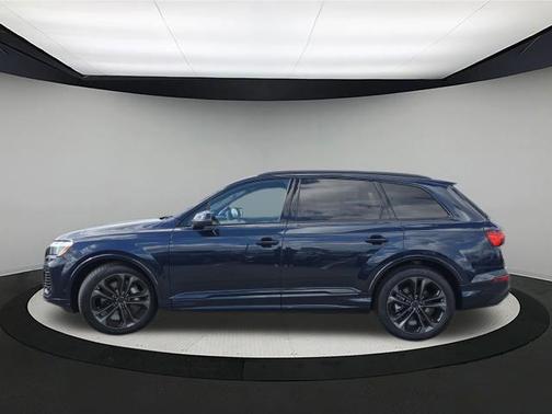 2026 Audi Q7 55 Premium Plus