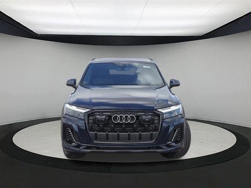 2026 Audi Q7 55 Premium Plus