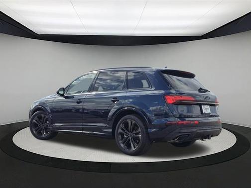 2026 Audi Q7 55 Premium Plus