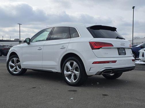 2022 Audi Q5 45 S line Premium Plus