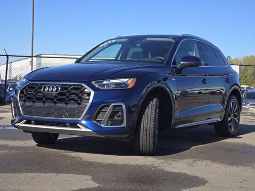 2022 Audi Q5 45 S line Premium Plus