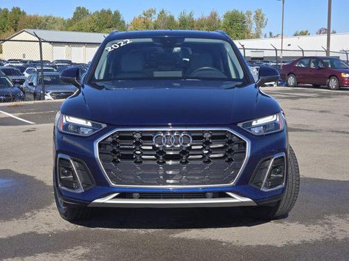 2022 Audi Q5 45 S line Premium Plus