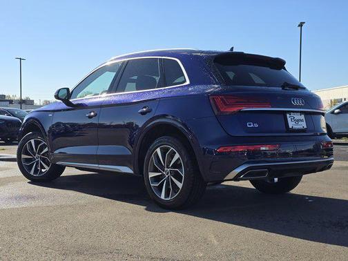 2022 Audi Q5 45 S line Premium Plus