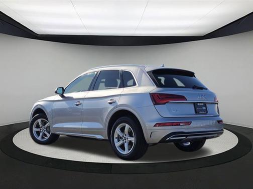 2023 Audi Q5 40 Premium